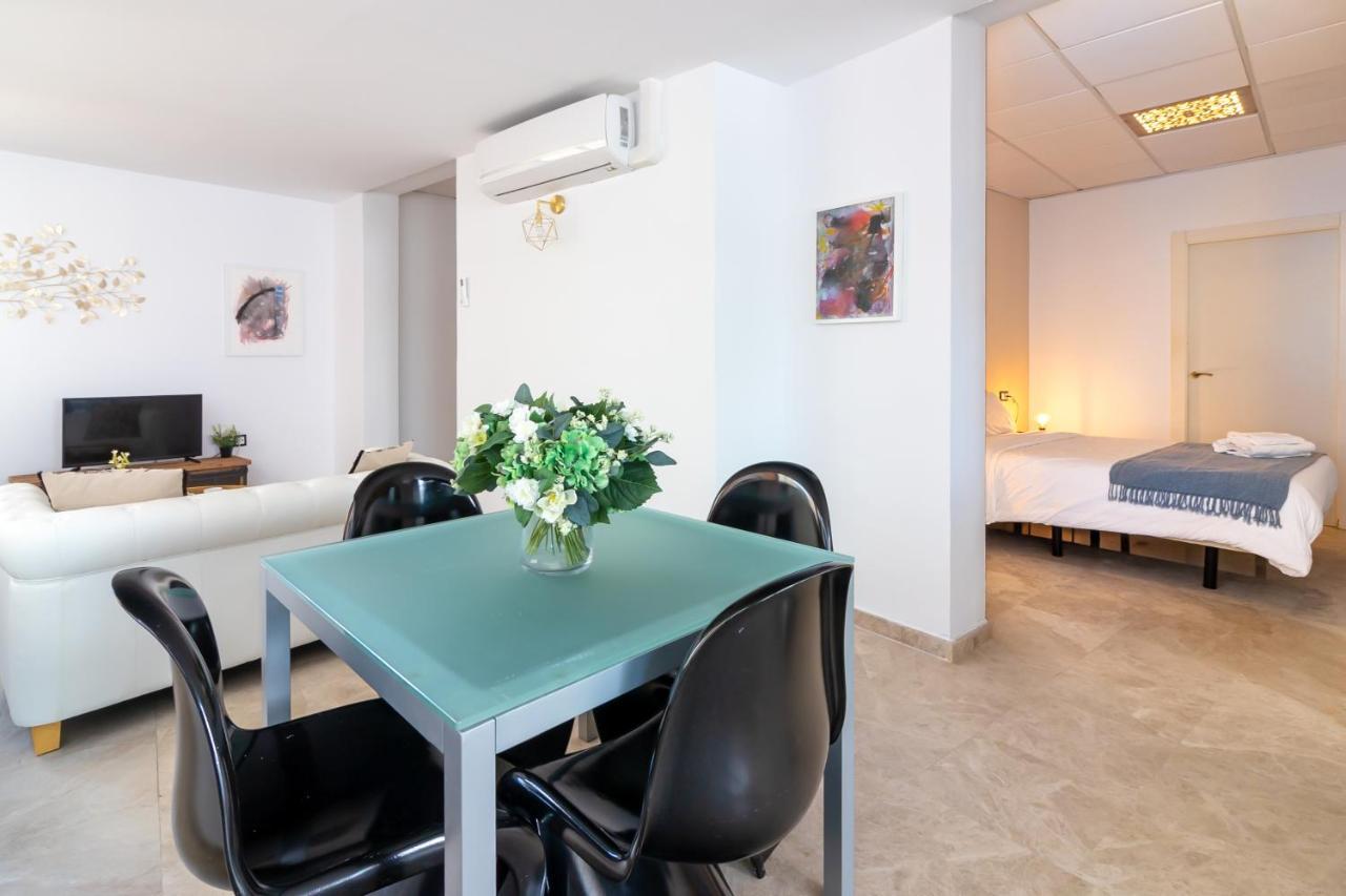 Saenz Suites Gallery By Bossh! Apartments Màlaga Exteriér fotografie