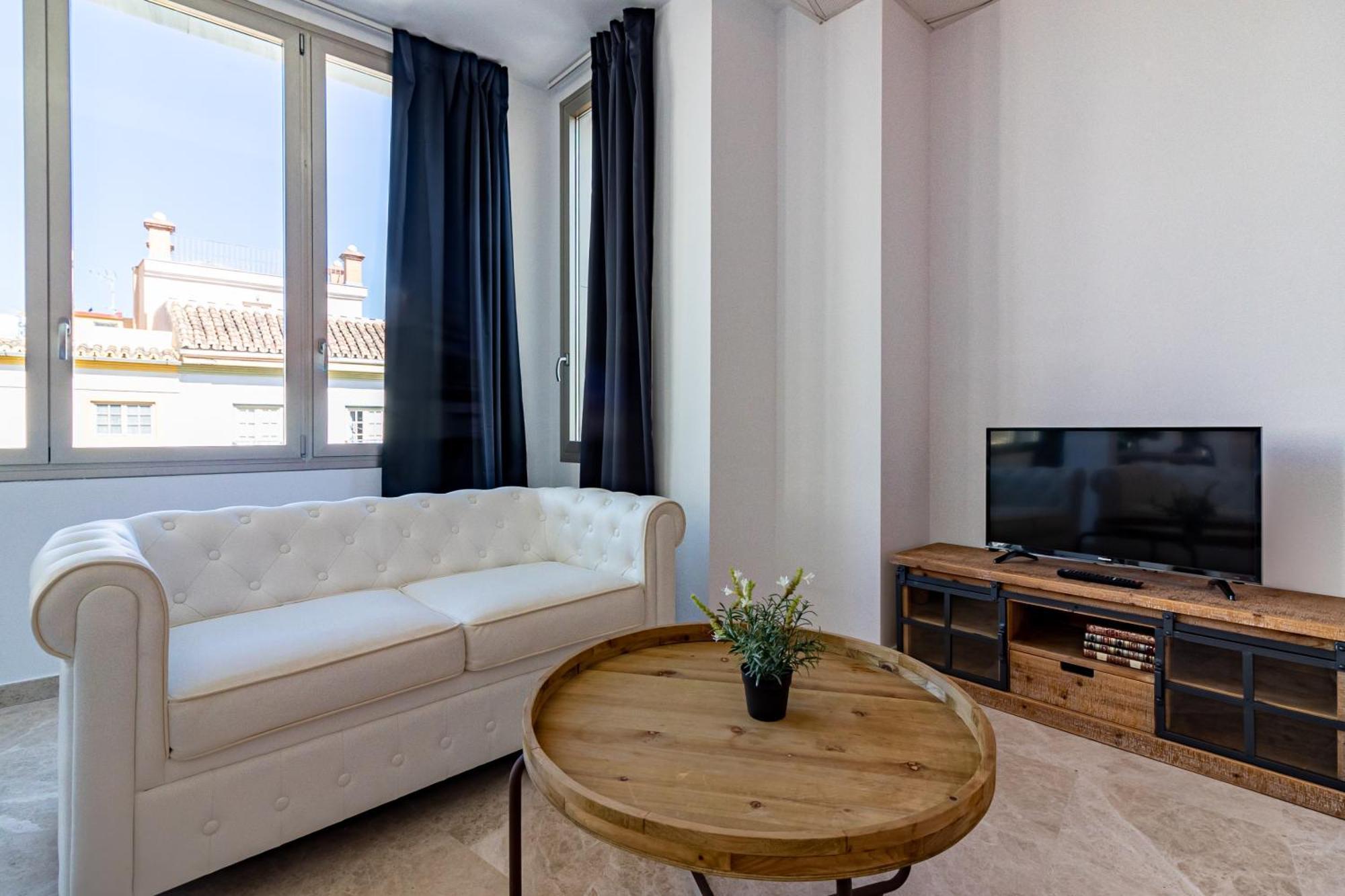 Saenz Suites Gallery By Bossh! Apartments Màlaga Pokoj fotografie